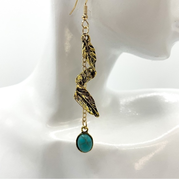 Boho Chic Festival Gold tone & Faux Turquoise dangle earrings - Picture 2 of 6